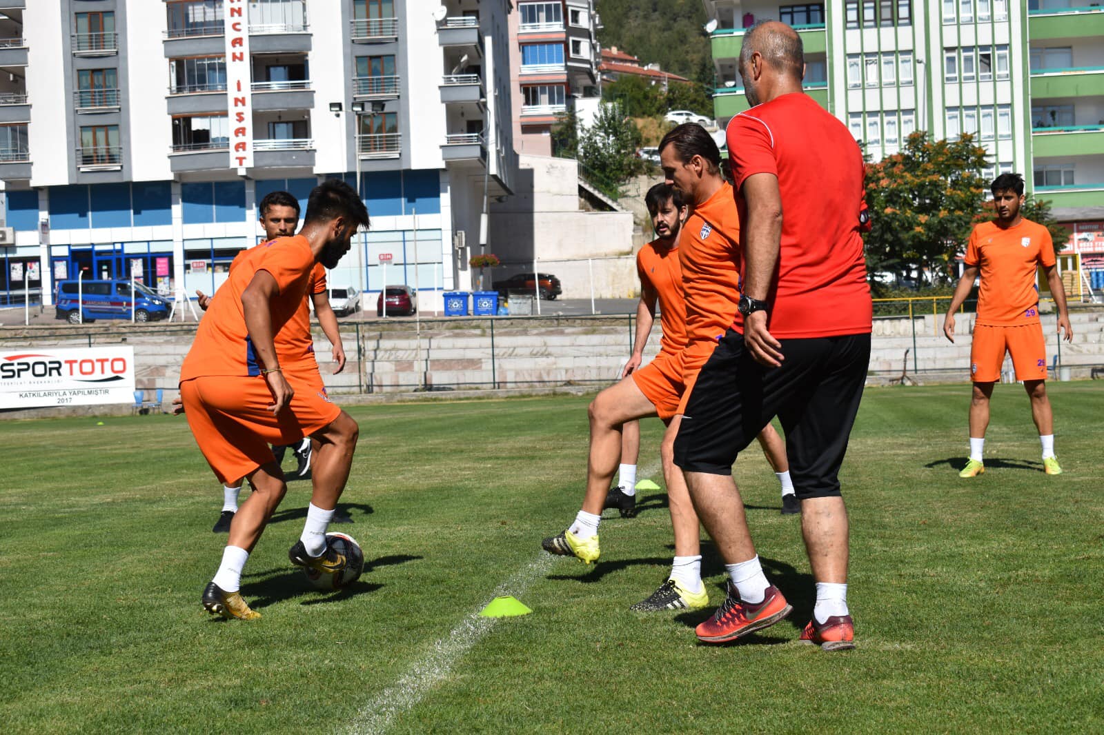 İSKENDERUN FK’DA FORMA SAVAŞI
