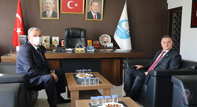 BAŞKAN SAVAŞ’TAN BAŞKAN YILMAZ’A ZİYARET