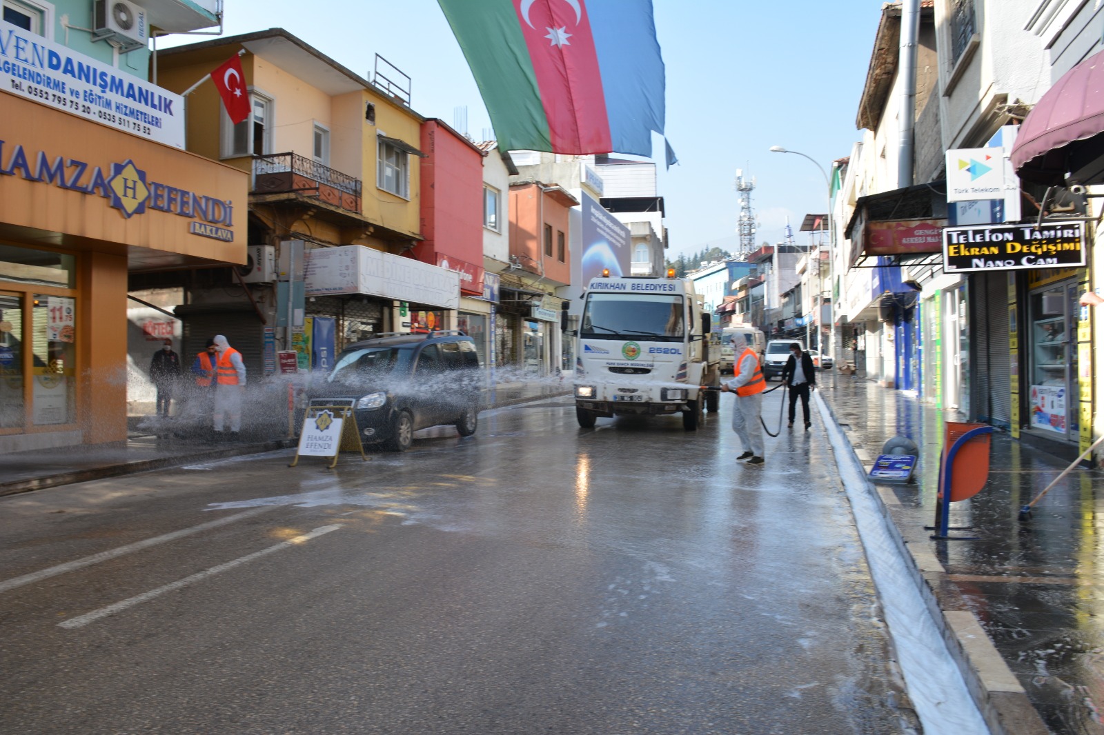 BAŞKAN YAVUZ KORONAVİRÜS TEDBİRLERİ KAPSAMINDA HAFTA SONU EKSTRA MESAİ YAPTI