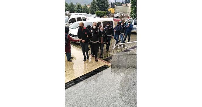 Hatay’da suç örgütüne 3 tutuklama