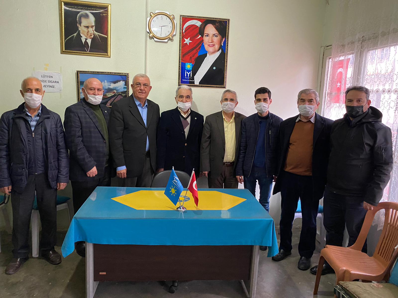 GAZETE SAHİPLERİNDEN İYİ PARTİYE ZİYARET