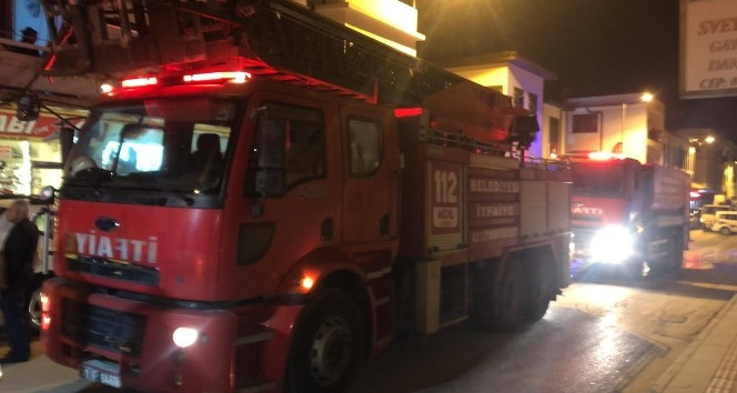 Hatay’da manavda çıkan yangın korkuttu