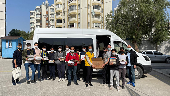 KARADURMUŞLU İLK ve ORTAOKULU’NA KÜTÜPHANE