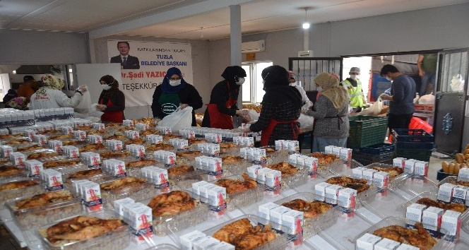 Afrin’de 100 bin kişiye iftarlık kumanya ve 7 bin gıda kolisi dağıtıldı