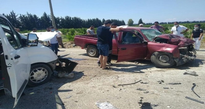Dörtyol’da  trafik kazası: 1 ölü, 4 yaralı