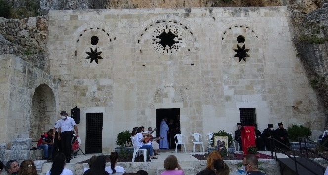 Hatay’da ‘St. Pierre Aziz Petrus ve Pavlus Bayramı’ ayini