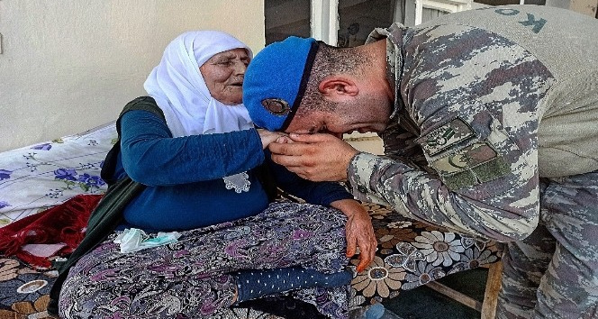 Meryem nineye Mehmetçik’ten duygulandıran bayram ziyareti