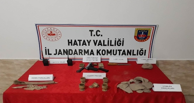 İzinsiz kazı yapan defineciler suçüstü yakalandı