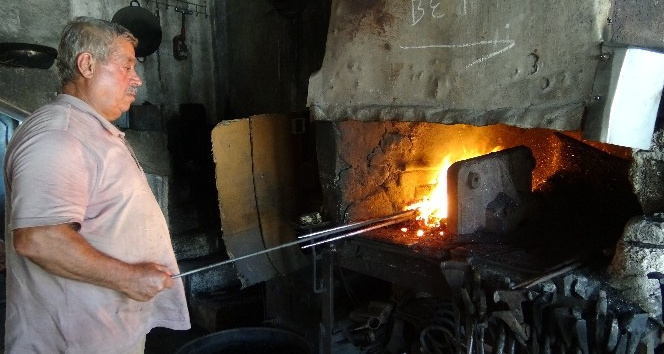 140 derecede teknolojiye direniyorlar