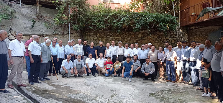 AK PARTİLİLER 1 GÜNDE 8 MAHALLEDE VATANDAŞLARLA BİR ARAYA GELDİLER