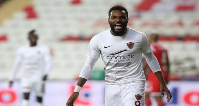 Aaron Boupendza resmen Al-Arabi’de