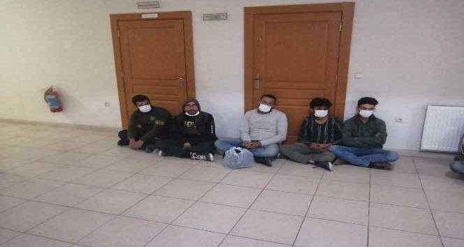 22 kaçak göçmen yakalandı
