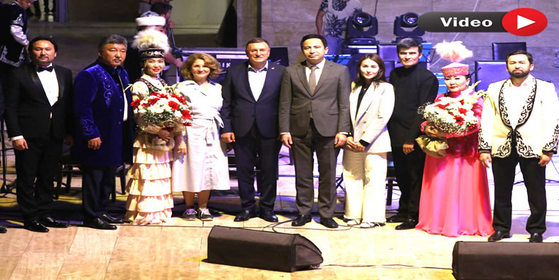 EXPO ALANINDA KAZAKİSTAN RÜZGÂRI ESTİ