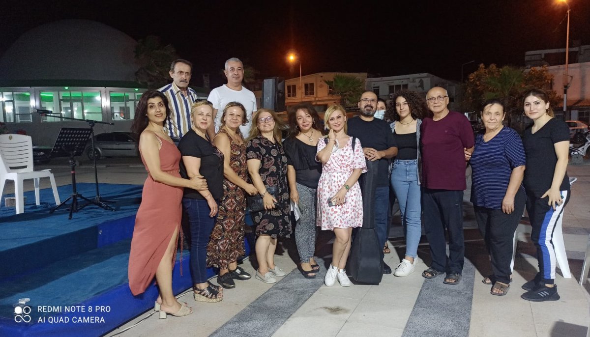 KİTAP FUARINDA ŞİİR DİNLETİSİ