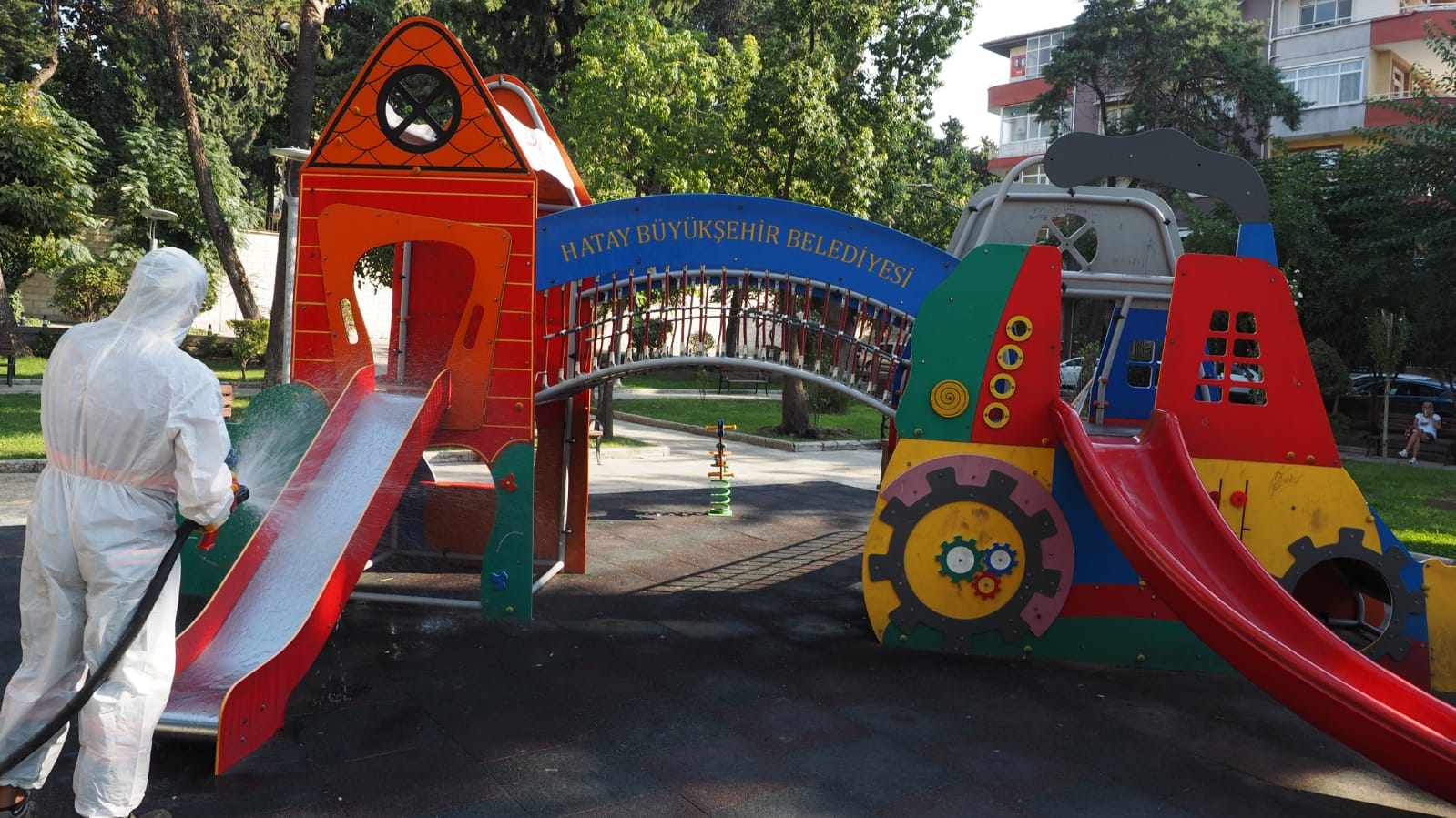 HBB DEZENFEKSİYON ÇALIŞMALARINDA HIZ KESMİYOR (3)