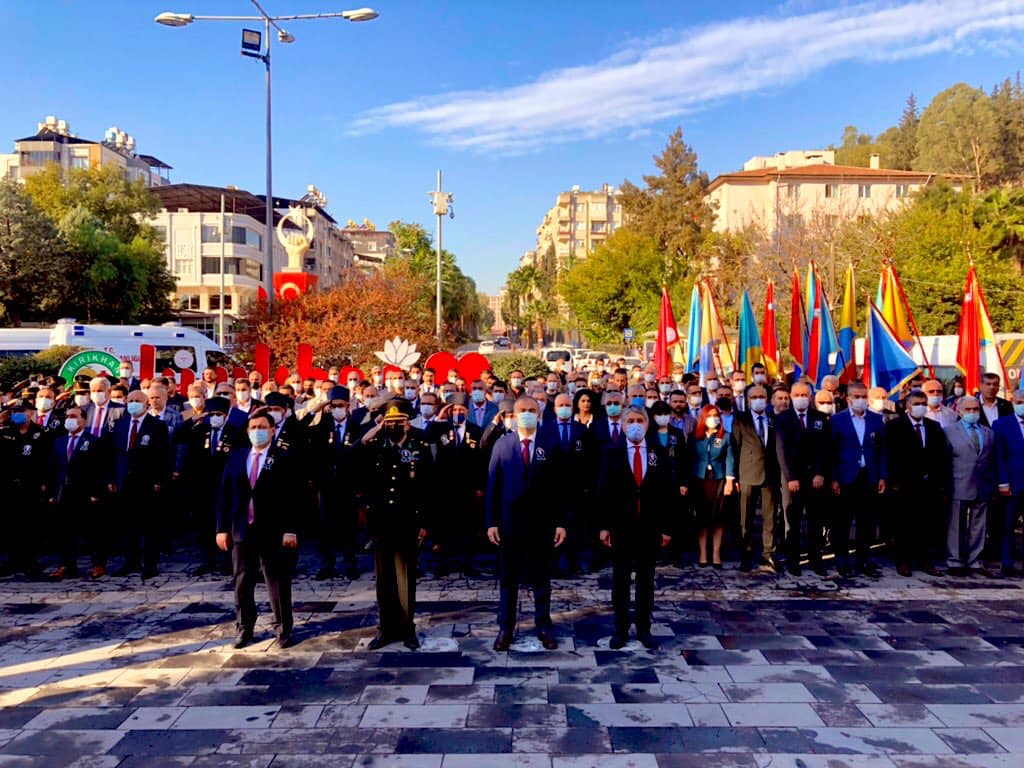 Kırıkhan Atasını Unutmadı