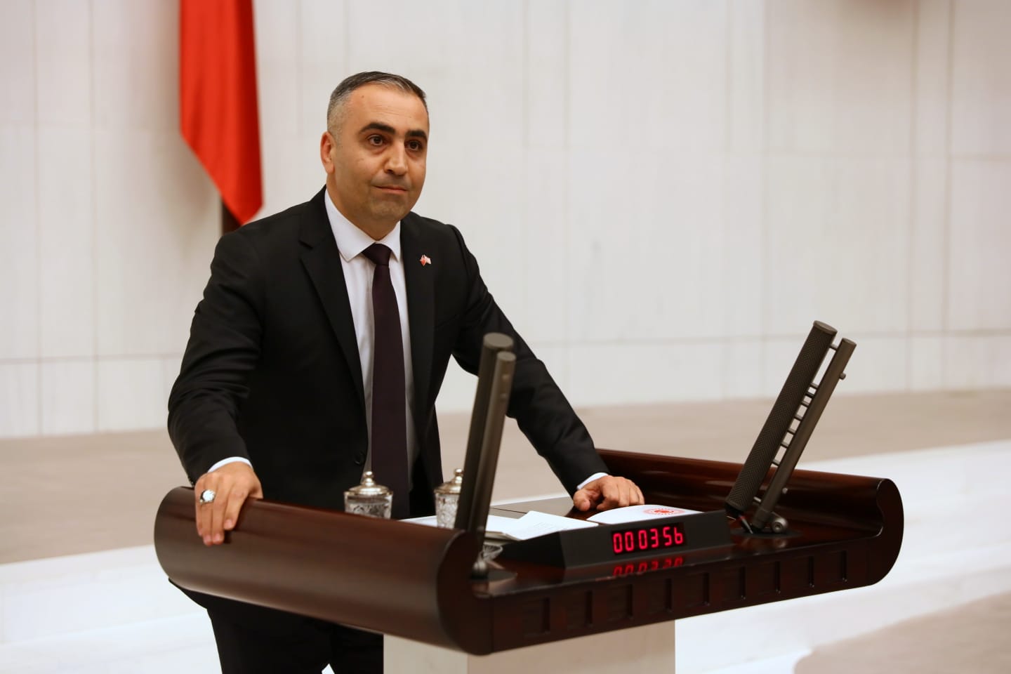 KAŞIKÇI “SURİYELİ İLE TÜRK ÖĞRENCİLERİN AYNI MÜFREDATA TABİ TUTULMASI NE KADAR DOĞRU”