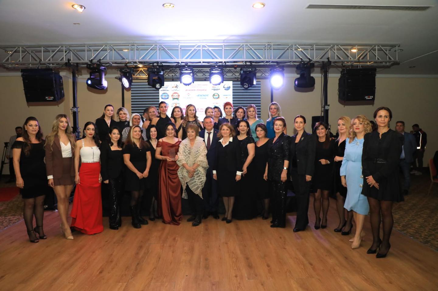 33 KADIN BELGESELİ’NİN GALASI YAPILDI