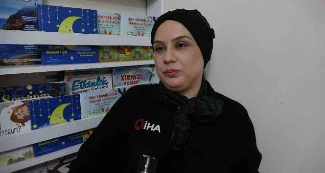 Yazarak çizerek çocukların hayal dünyalarını geliştiriyor