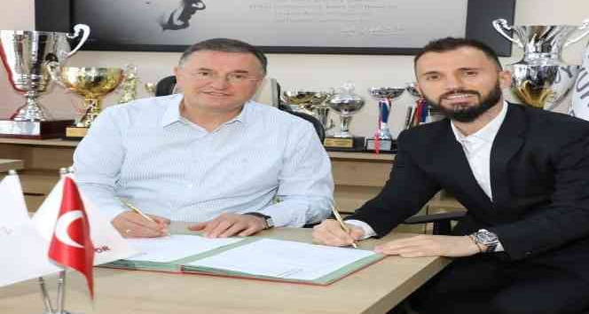Hatayspor’da Emre Çolak ile yollar ayrıldı
