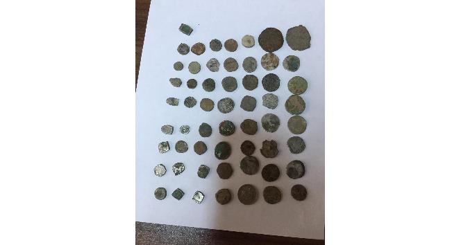 Kırıkhan’da Kumar operasyonunda tarihi eser ele geçirildi