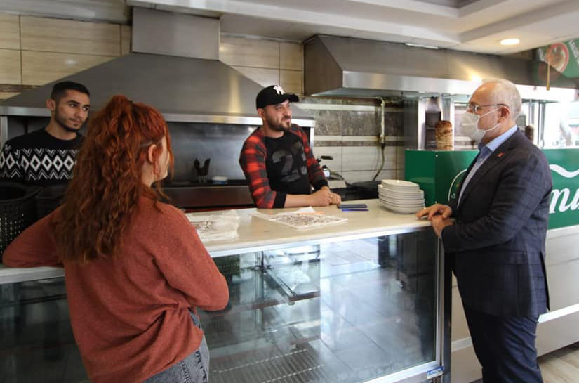 BAŞKAN FATİH TOSYALI ESNAFI ZİYARET EDİYOR, TALEPLERİNİ DİNLİYOR