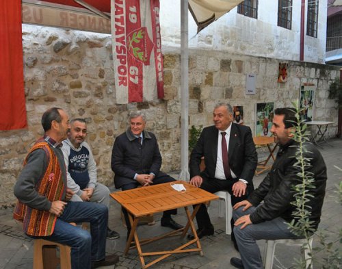 YILMAZ”GÖNÜLDEN GÖNÜLE KÖPRÜLER KURUYORUZ”