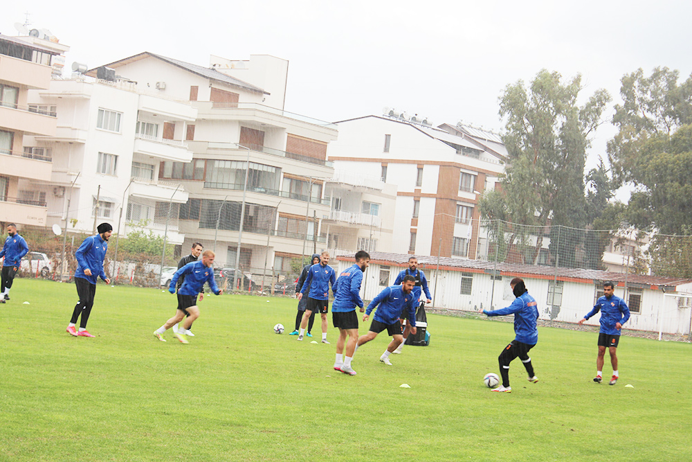 İSKENDERUNSPOR’DA DURMAK YOK