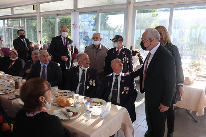 TOSYALI “ŞEHİTLERİMİZİN AİLELERİ VE GAZİLERİMİZ HER ZAMAN BAŞTACIMIZ”