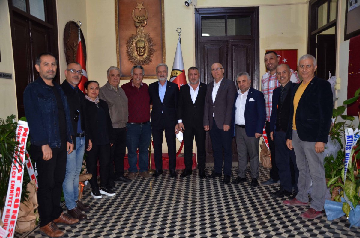 YILMAZ “GAZETECİLER, TARİHE NOT DÜŞÜYOR”