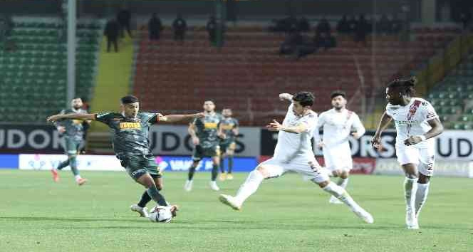 Atakaş Hatayspor Farklı Kaybetti