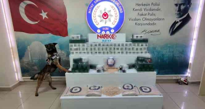 Uyuşturucuları hava filtresine gizlemişler