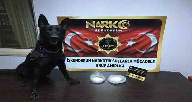 Otomobilin motorundan uyuşturucu çıktı