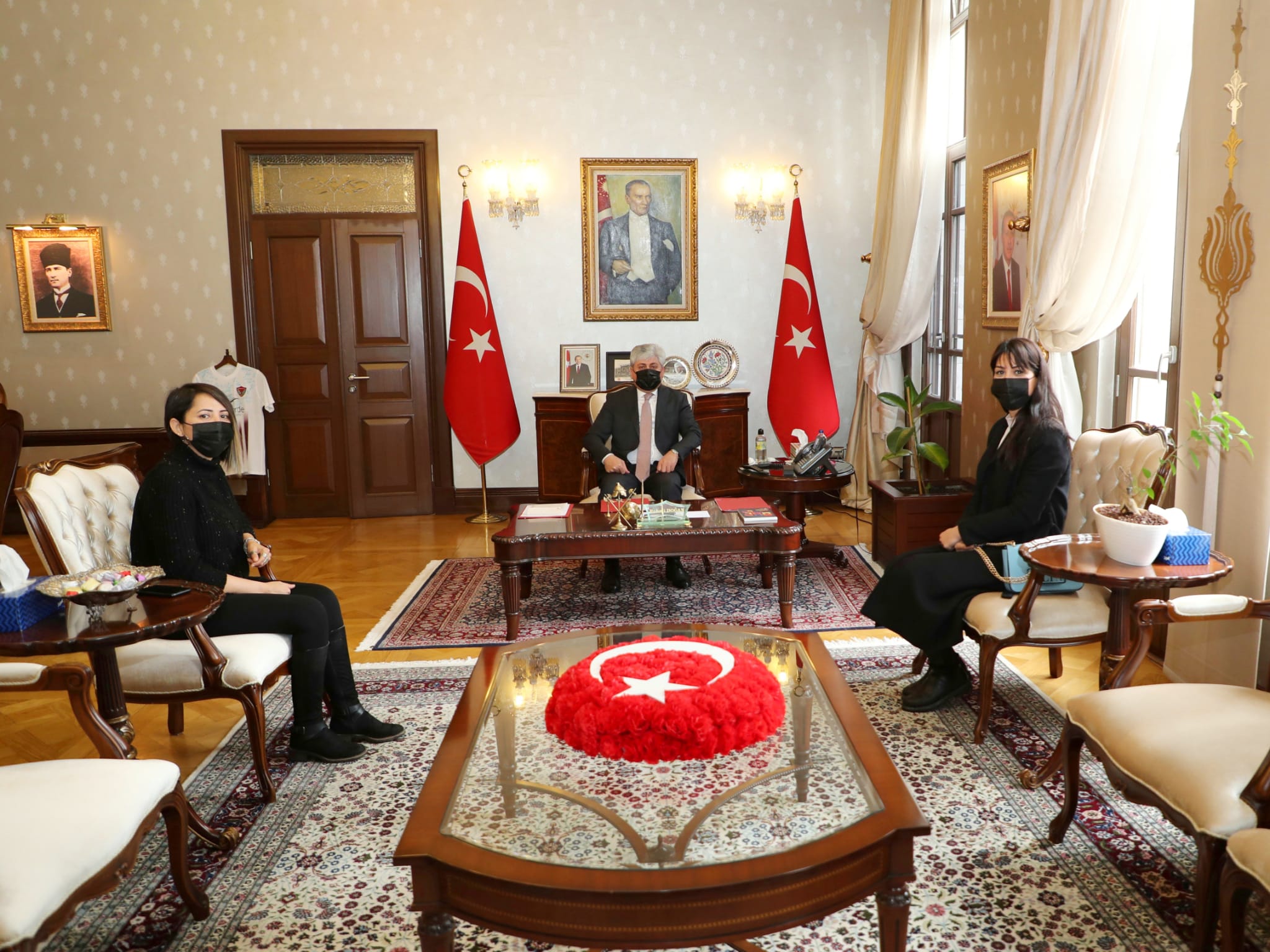 Vali Doğan, Şehit Kardeşini Makamında Kabul Etti