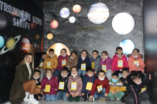 ÖĞRENCİLER BİLİM MERKEZİ İLE TANIŞTI