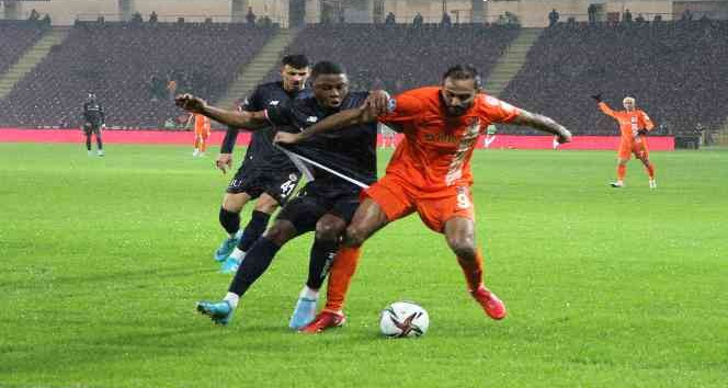 A.HATAYSPOR KUPADA ELENDİ