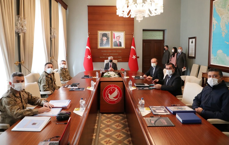 vali-dogan-dan-degerlendirme-toplantisi