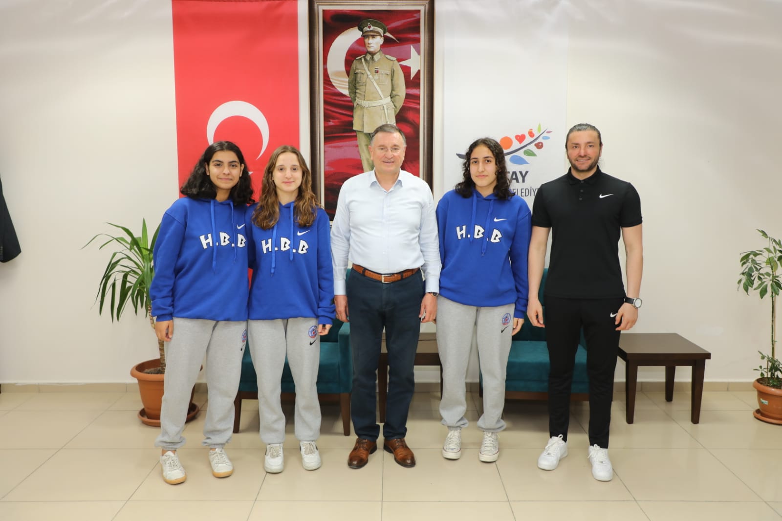 HATAY BÜYÜKŞEHİR BELEDİYESPORLU SPORCULARA MİLLİ DAVET