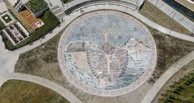 Dünyanın en büyük taban mozaiği Expo 2021’de misafirlerini ağırlıyor