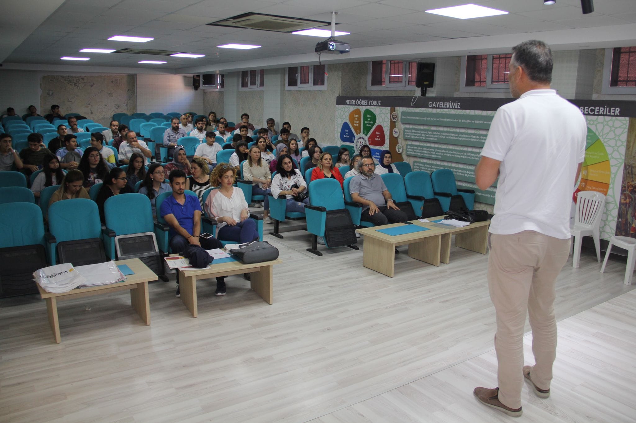 3 E TWİNİNG PROJESİNİN  SERTİFİKALARI DAĞITILDI