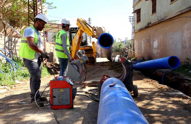 KIRIKHAN’IN ŞEBEKESİ YENİLENİYOR, SU PROBLEMİ ÇÖZÜLÜYOR