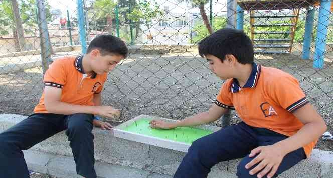 Çocuklar sanal değil, geleneksel oyunlar oynuyor