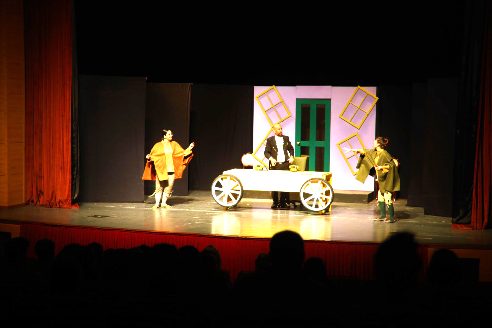 MÜFETTİŞ SAMANDAĞLI SANATSEVERLERLE BULUŞTU