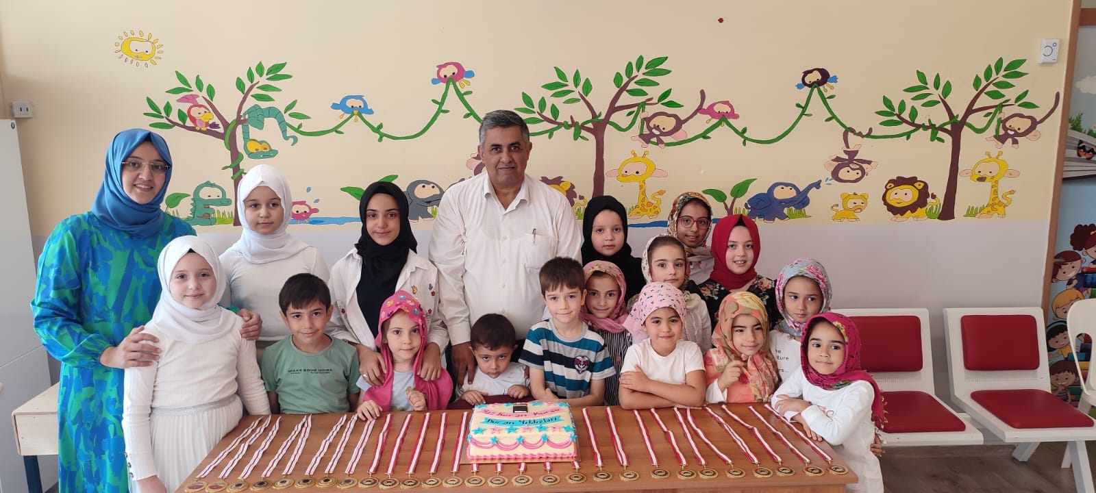 Yaz Kur’an Kursu öğrencilerinden kapanış programı