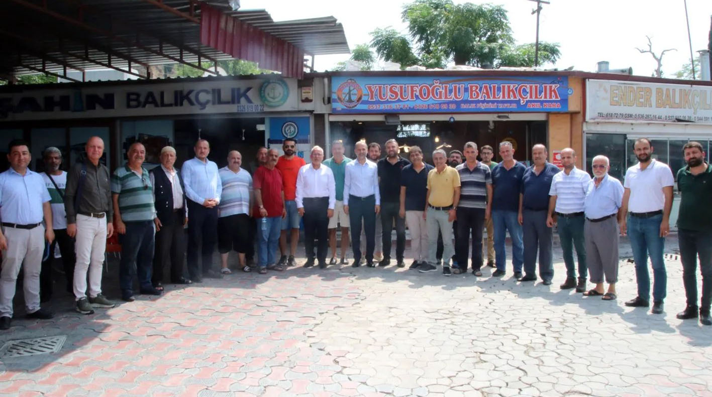 MİLLETVEKİLİ ÖZEL VE BELEDİYE BAŞKANI TOSYALI, BALIKÇI ESNAFI İLE BİR ARAYA GELDİ