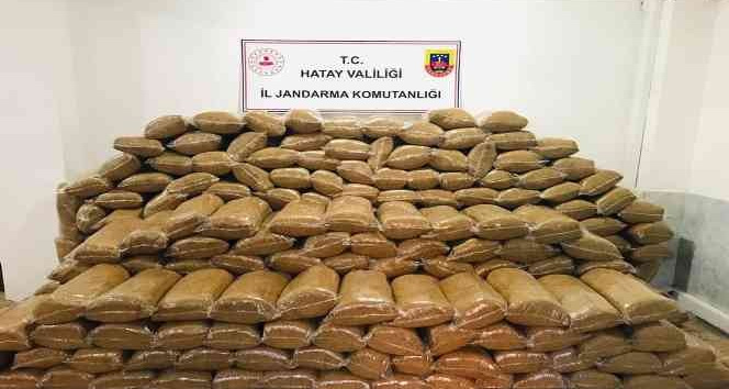 Hassa’da 1 ton 500 kilogram kaçak tütün ele geçirildi