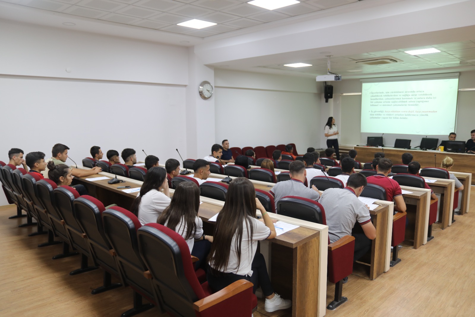 BÜYÜKŞEHİR STAJYERLERİNE KURUM KÜLTÜRÜ EĞİTİMİ