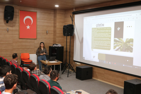 ÖĞRENCİLER FİKİRLERİNİ REKTÖR DEPCİ’YE SUNDU