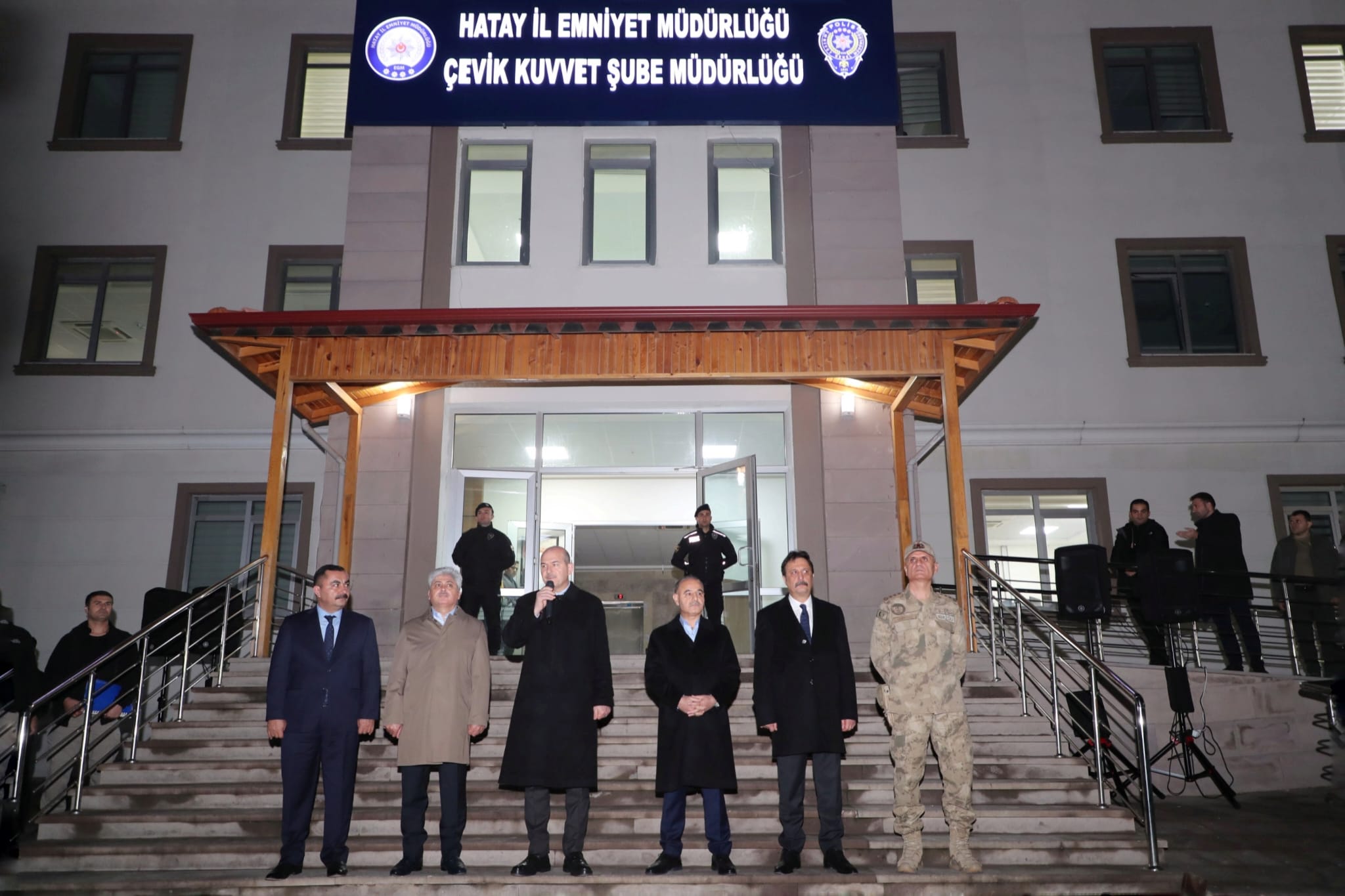 HATAY’DA UYUŞTURUCU TACİRLERİNE BÜYÜK OPERASYON :117 KİŞİ GÖZALTINDA