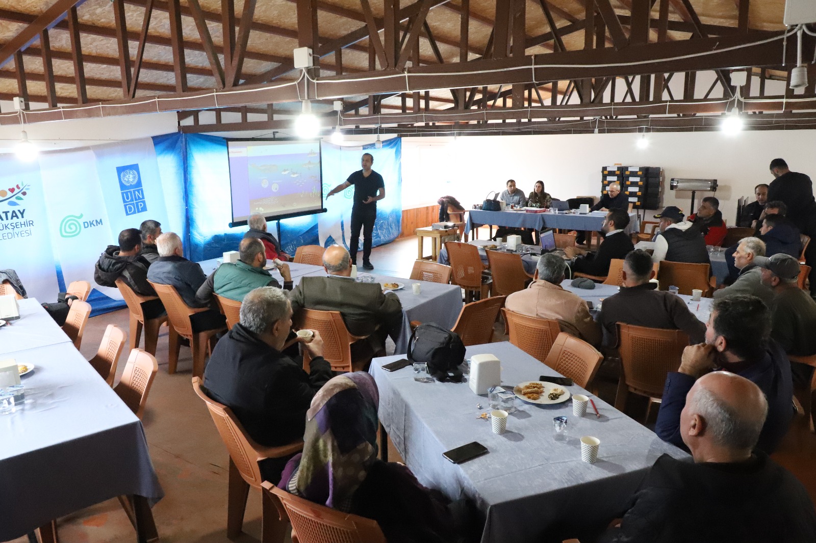 HBB’DEN DENİZ KİRLİLİĞİNE KARŞI BALIKÇILARA EĞİTİM